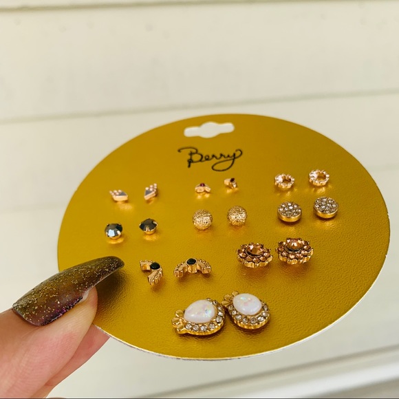 New 9 Pairs of Glitter Ear Studs Earrings - Picture 4 of 4